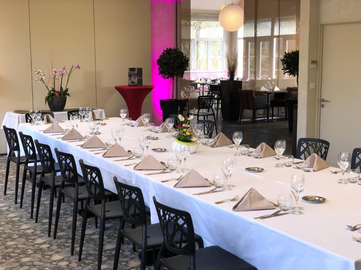Hotel Restaurant Du Parc Saumur Logis Elegance Exterior foto